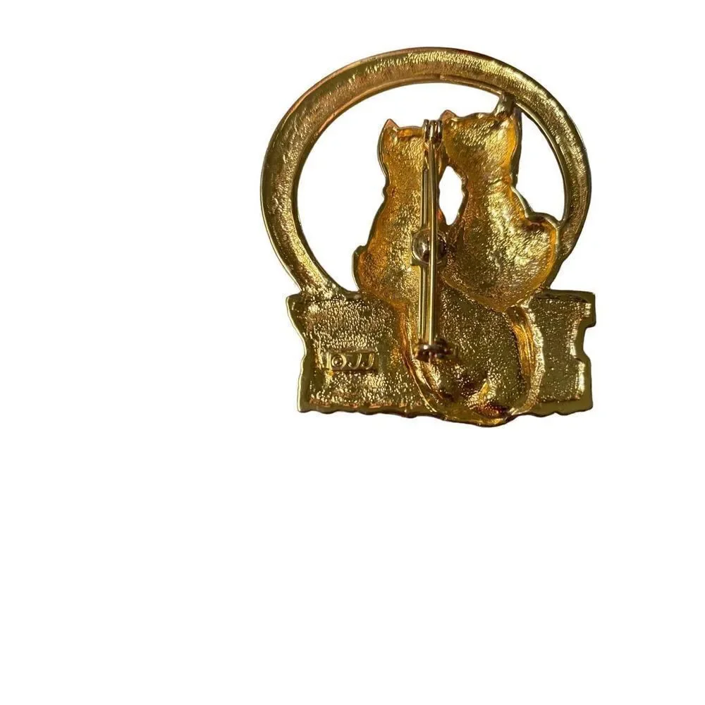 Vintage, JJ moonlight cats holding tails, gold tone, brooch/pin 2 1/4 inch